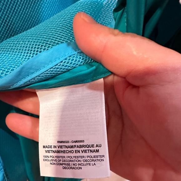 Nike Rain Vest - Picture 6 of 7